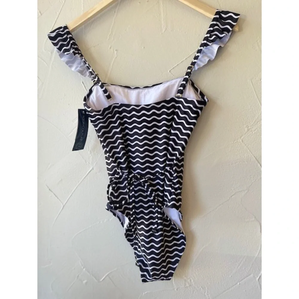 Aqua Couture Black & White Stripped Pattern Swim one Piece Size Small